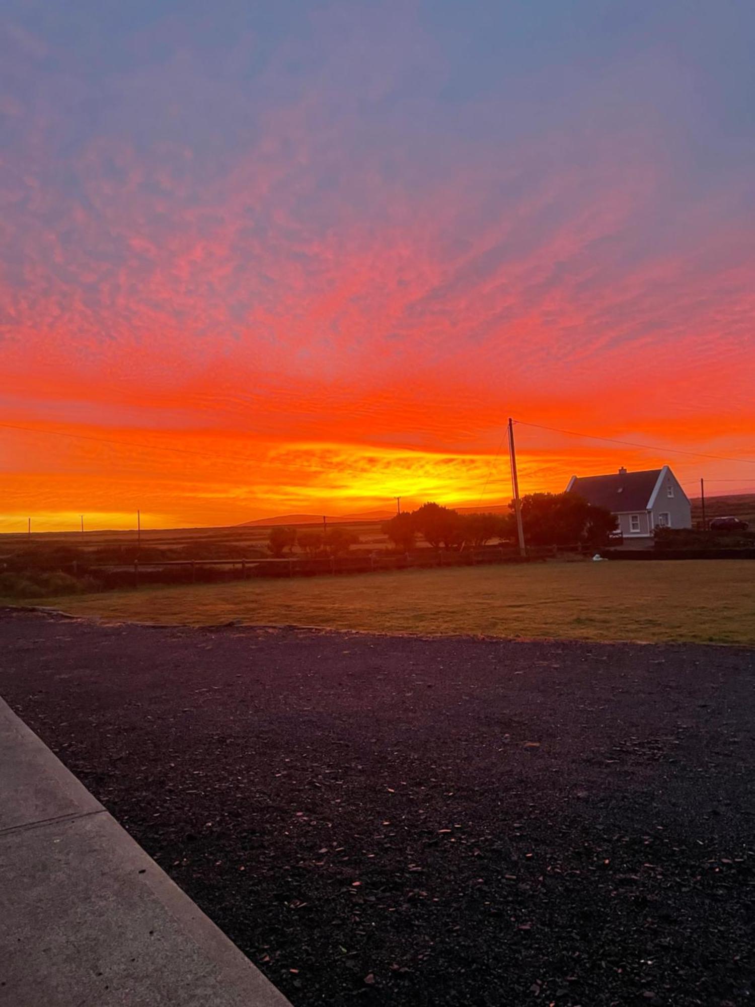Cois Na Mara Eire Code V15 T677 Bed & Breakfast Derrynadivva Exterior photo